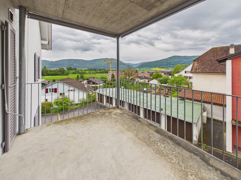 Geräumige 3.5-Zimmer-Wohnung mit Balkon in Boécourt (6)