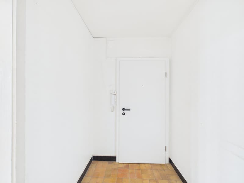 Bello appartamento di 4.5 locali con balcone a Boécourt (10)