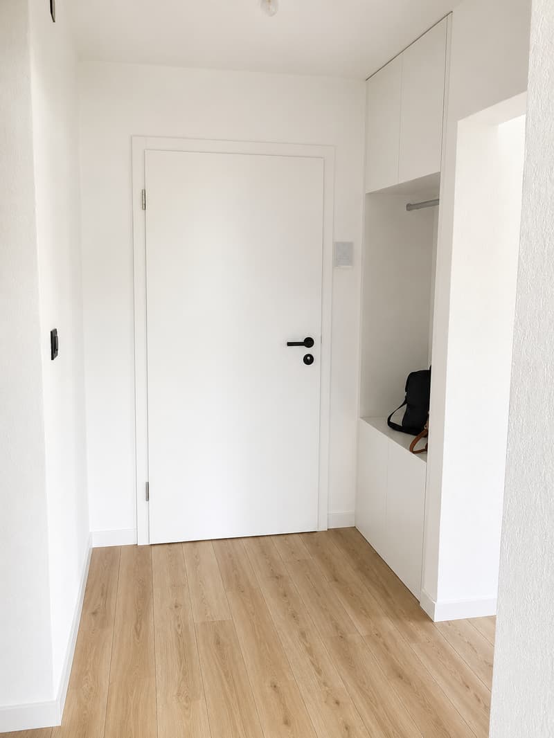 Wohnung mit 3,5 Zimmern komplett renoviert mit 2 Balkonen (6)
