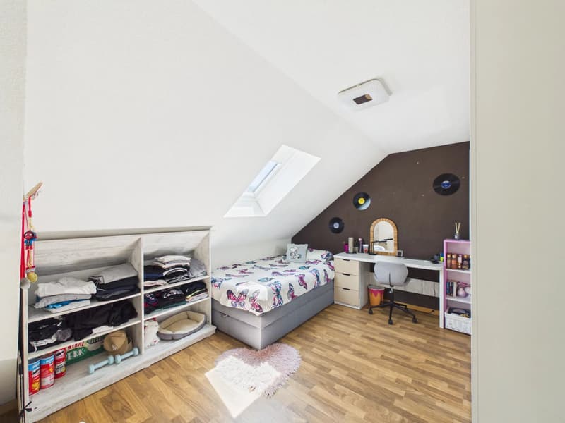Familienhaus mit Gewerbefläche (10)
