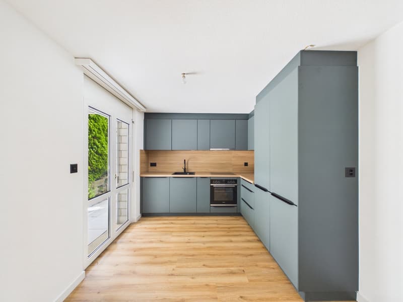 Superbe 3.5 pièces rénové avec terrasse et jardin au cœur de Glovelier (2)