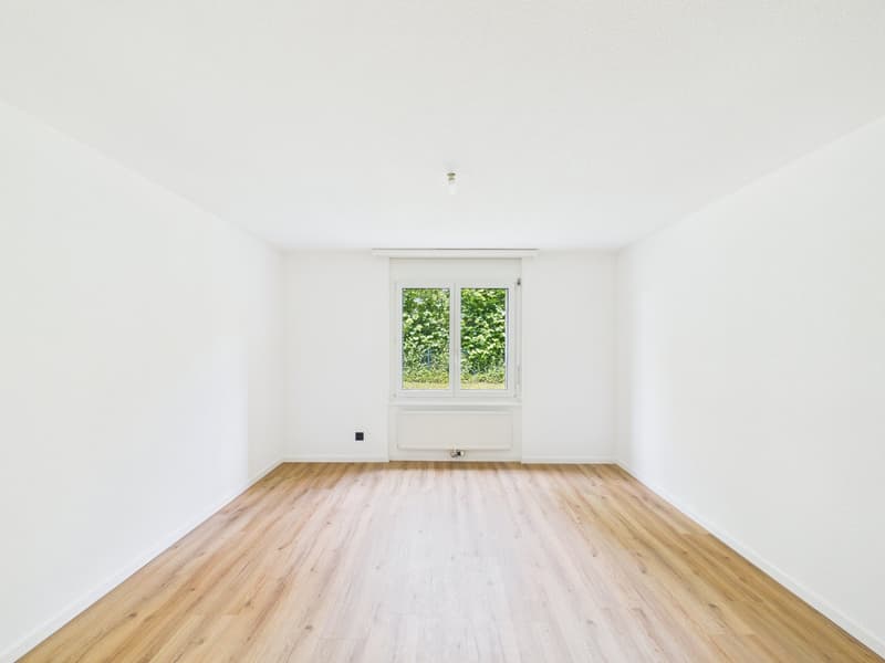 Superbe 3.5 pièces rénové avec terrasse et jardin au cœur de Glovelier (9)