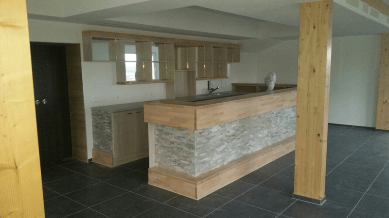 Immeuble locatif rénové avec restaurant et 2 appartements (4)