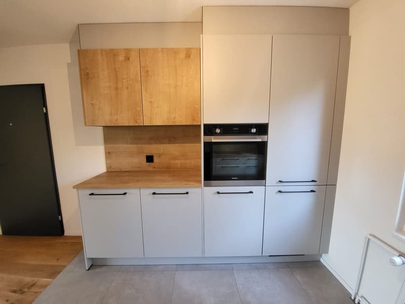 Magnifique appartement de 3.5pcs entièrement refait à Delémont (2)