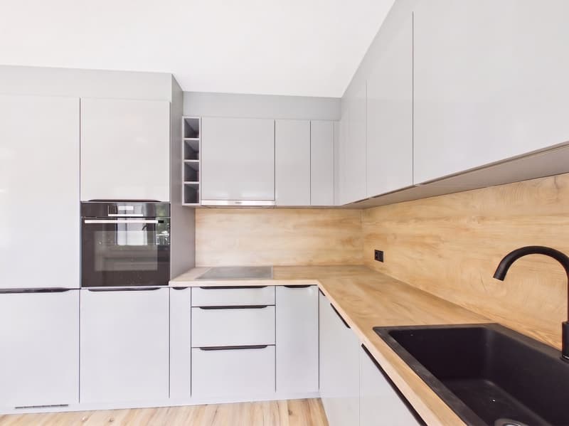 Superbe appartement de 3.5 pièces entièrement rénové au style moderne (2)