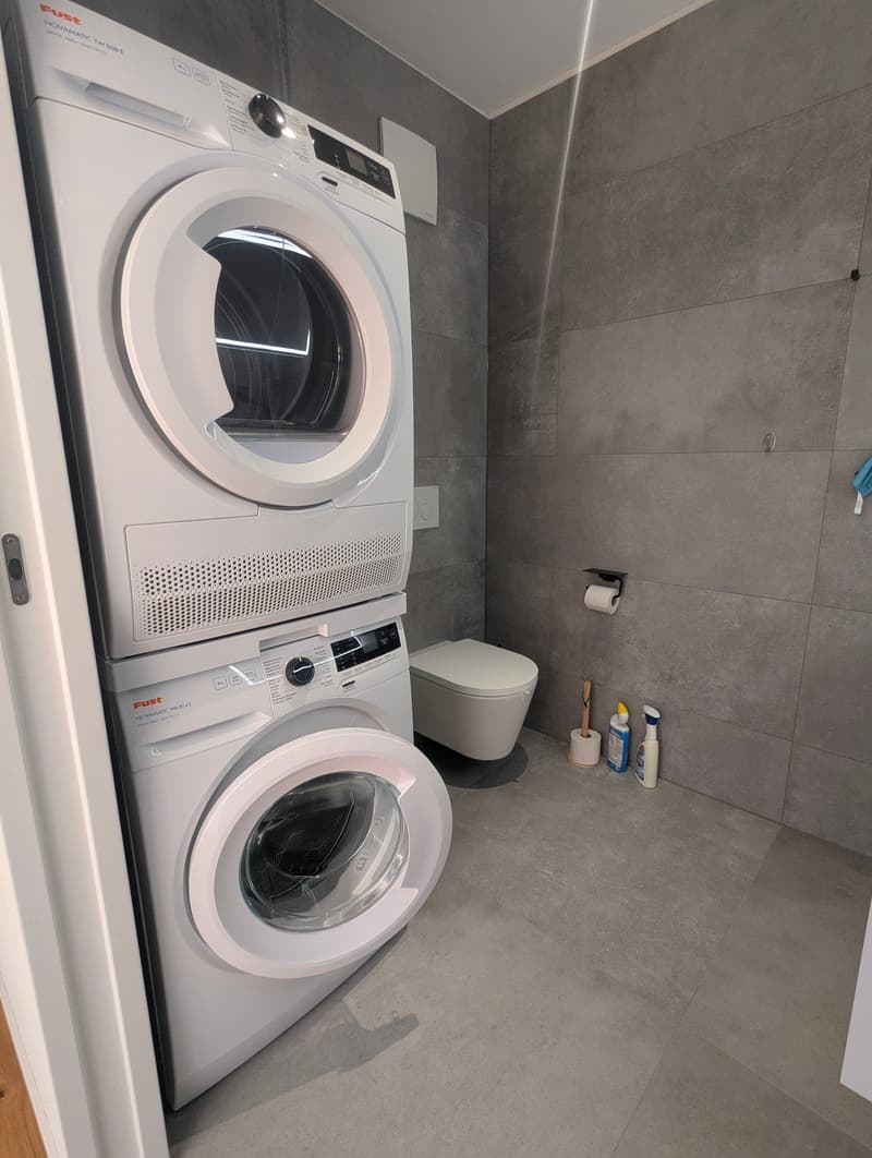 Très bel appartement 2,5 pces de haut standing (12)