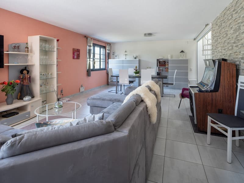 Magnifique Villa de 8 pièces à Porrentruy – Élégance et Confort (10)