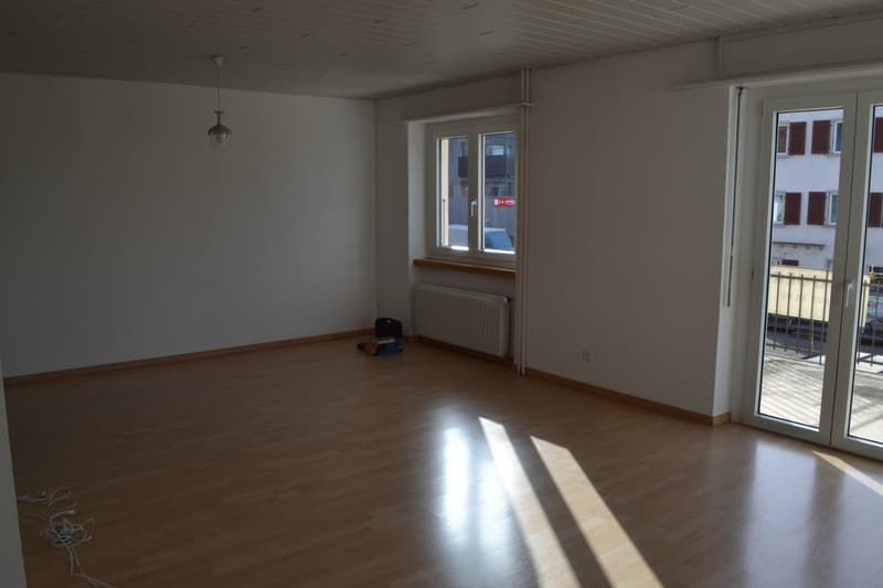 Geräumige 3.5 Zimmer in Courroux (3)