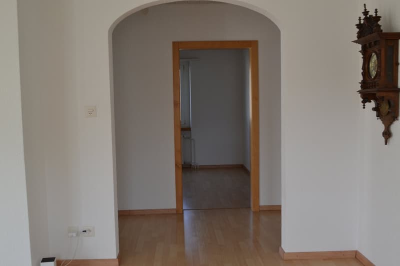 Geräumige 3.5 Zimmer in Courroux (2)