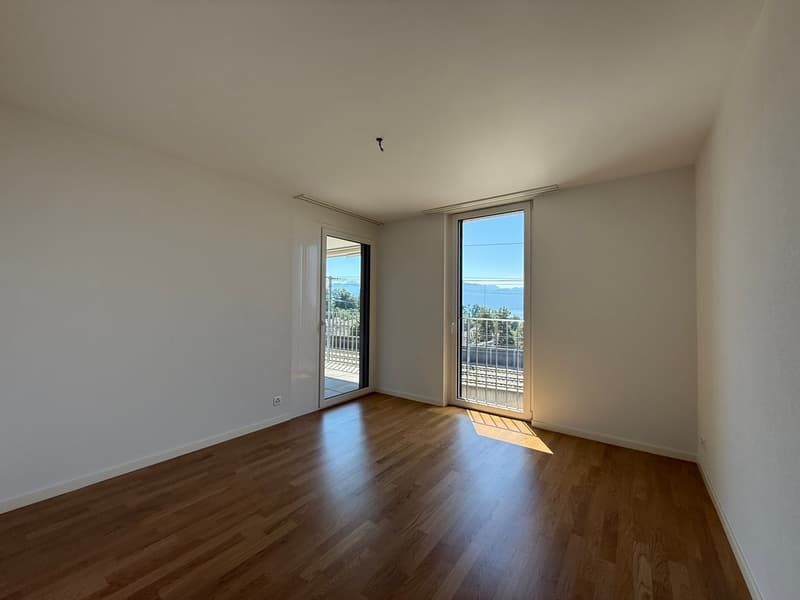 Schönes 3.5-Zimmer-Wohnung mit Seeblick (3)
