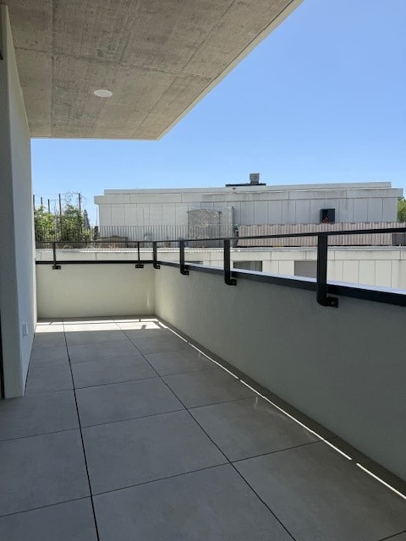 Moderno appartamento di 3 locali nelle alture di Losanna (2)