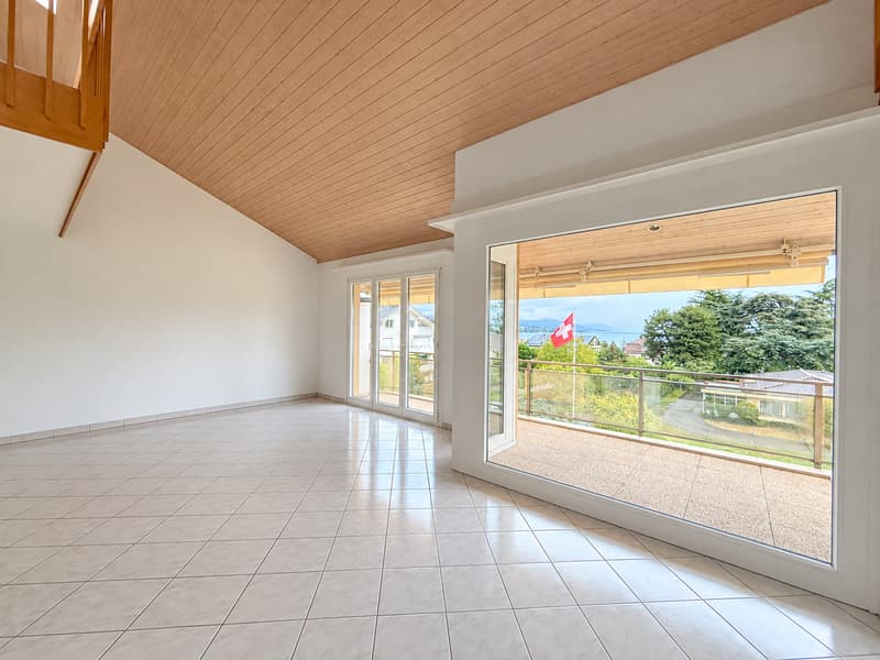 Très grand duplex de 6 pièces avec vue lac (2)