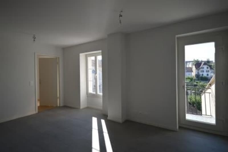Charming 2-room apartment with balcony in Payerne (2)