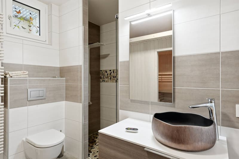 Genolier-Casa di 4 camere completamente ristrutturata (12)