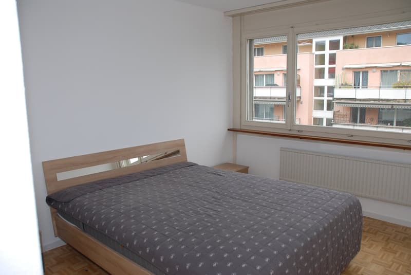 Renovated 3.5-room apartment with balcony in Cornaux (6)