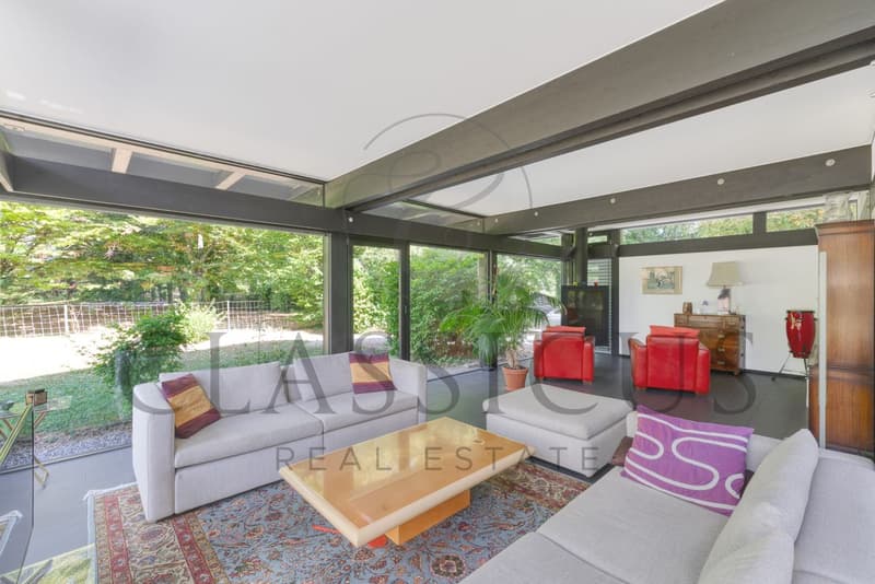 Villa luminosa e moderna con giardino alberato, ai margini del Golf di Ginevra (3)