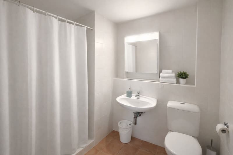 Salle de douche et WC