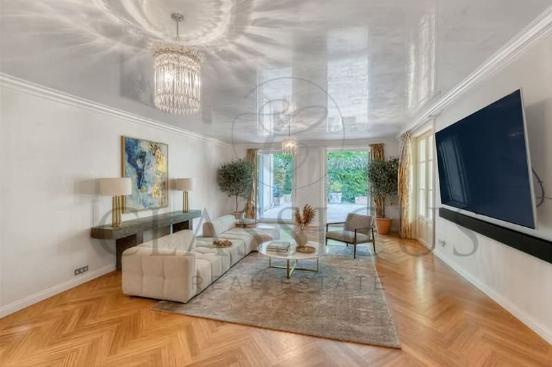 Salon