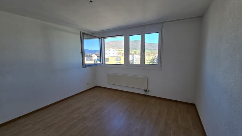 Meraviglioso appartamento di 3,5 locali con balcone a Delémont (9)