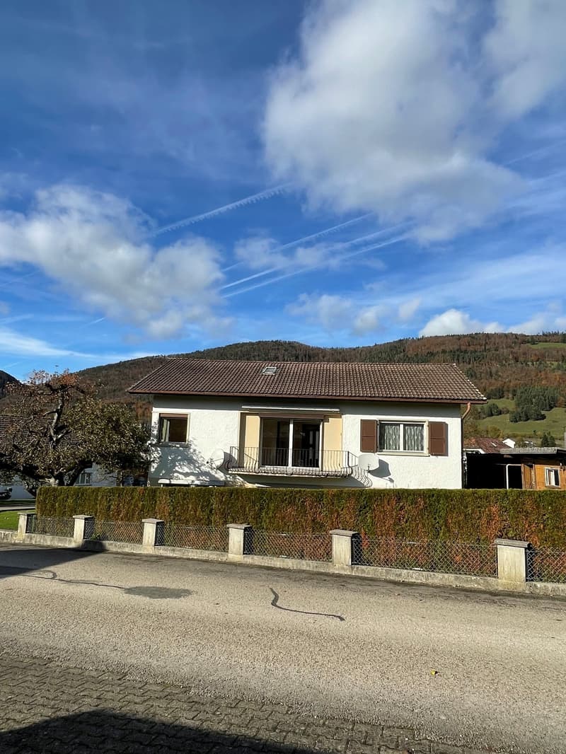 Beautiful 7-room family house in Montsevelier (4)