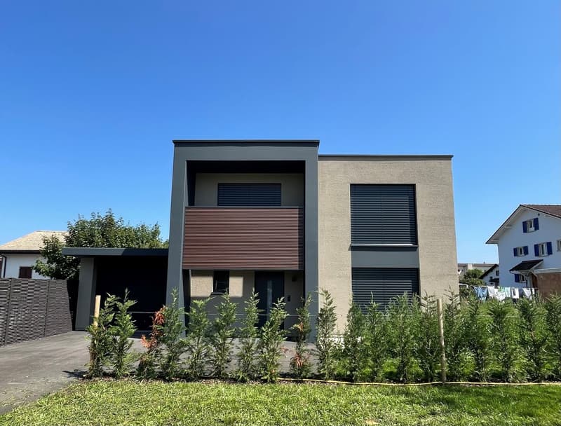 Villa di alto standing con 5,5 locali (1)