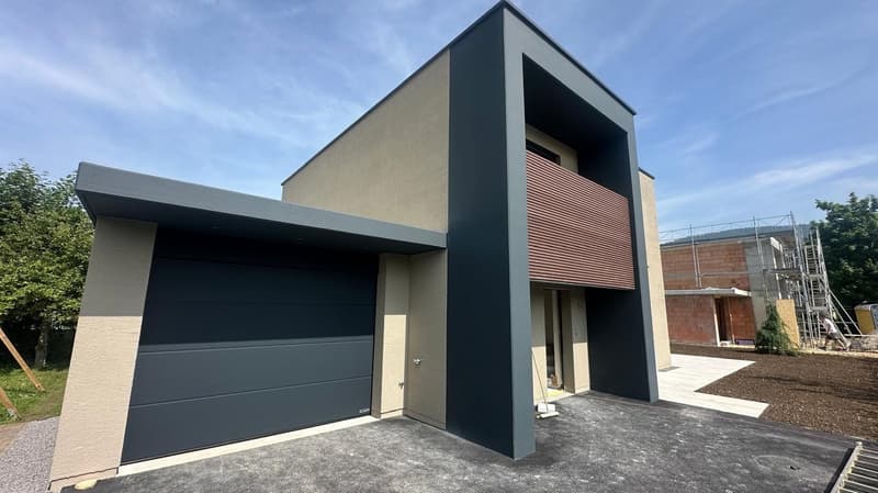 Villa di alto standing con 5,5 locali (3)