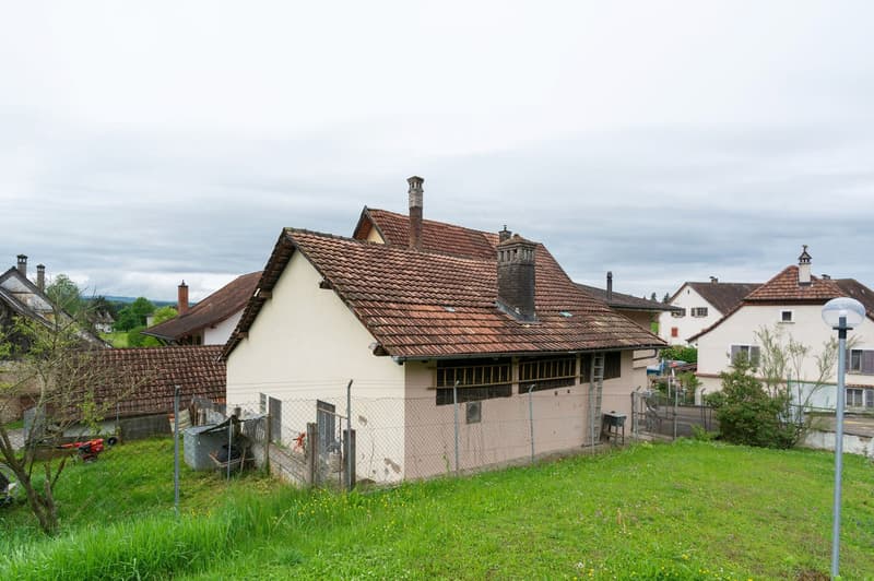 Large village house with 8.5 rooms and annexes in Bonfol (13)