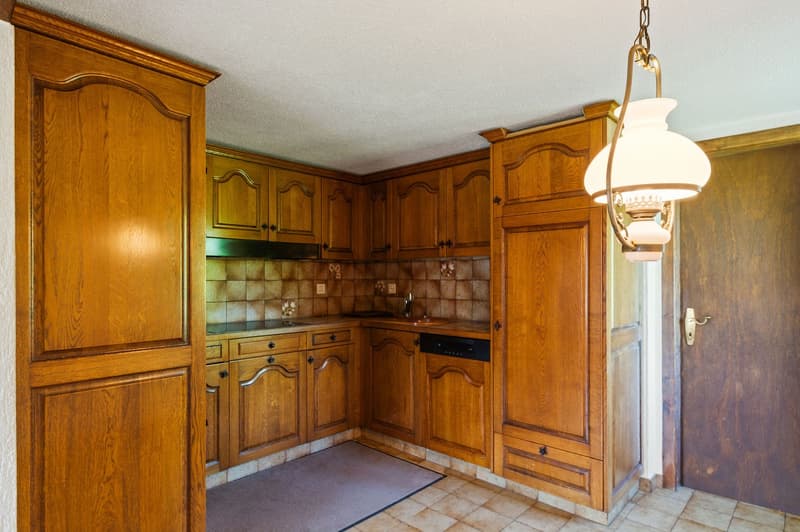 Village house with 6.5 rooms and rural area in Montignez (4)