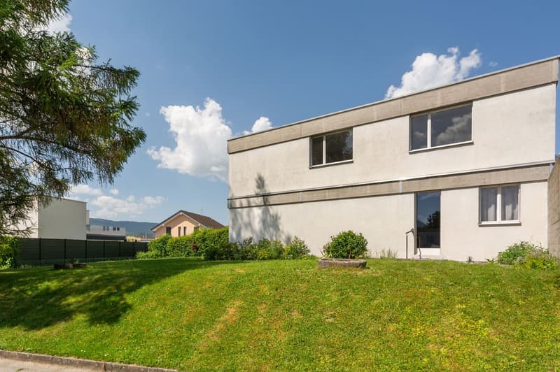 Jolie maison mitoyenne de 4.5 pièces à Courgenay (13)
