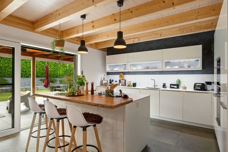 Spacious single-family house with 6.5 rooms in Courgenay with independent professional space (4)