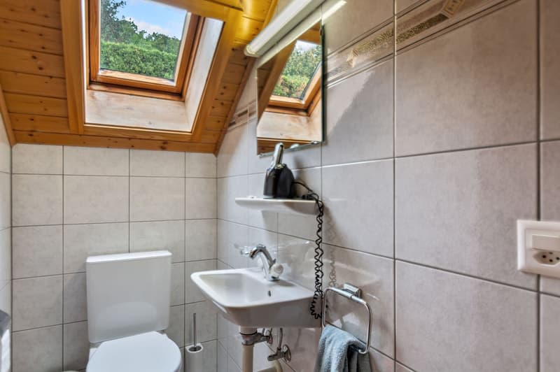 Confortable maison individuelle de 6.5 pièces à Chevenez (12)