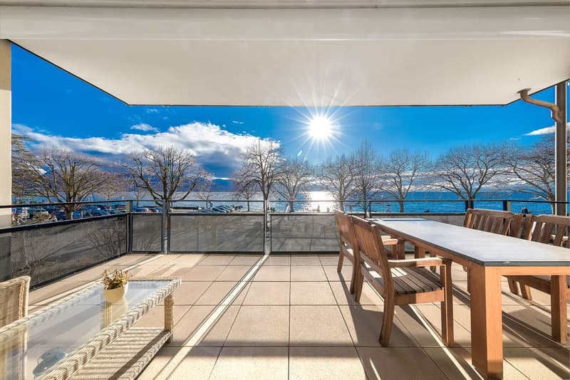 Prestigious apartment facing the lake in the heart of Lutry (3)