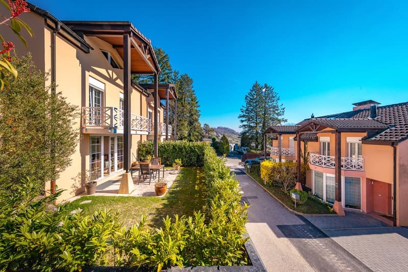 Magnifique villa familiale lumineuse avec vue lac (2)