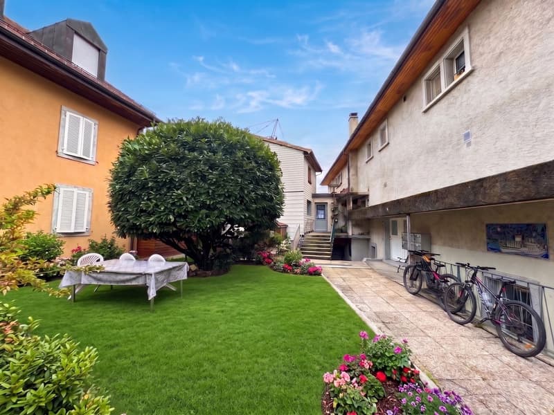 Duplex entirely renovated for sale in Gimel (1)