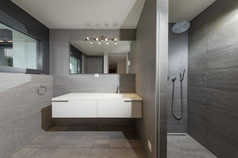 NOUVEAU PRIX: Superbe appartement familial 6.5p à proximité du lac (9)