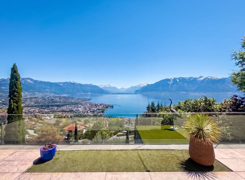 Villa with pool and breathtaking panoramic view (10)