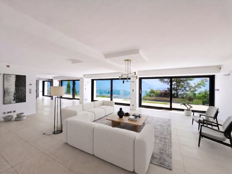 Villa with pool and breathtaking panoramic view (6)