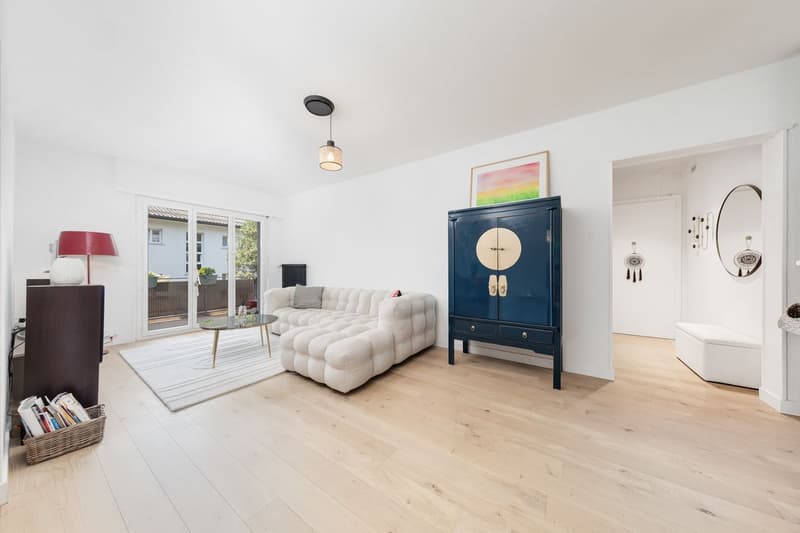 Appartement de 5.5 pièces entièrement rénové dans un quartier calme. (2)
