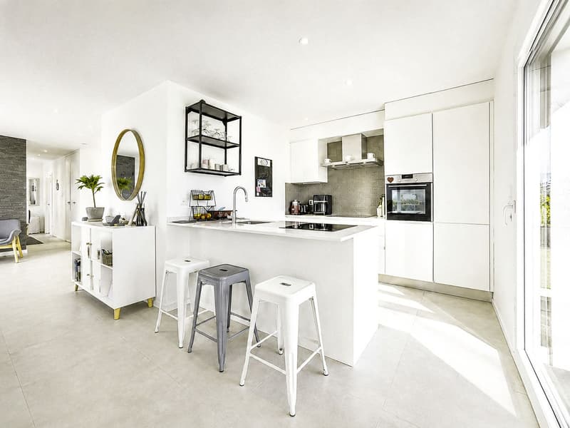 Bright apartment with a view of nature and a glimpse of the lake (2)