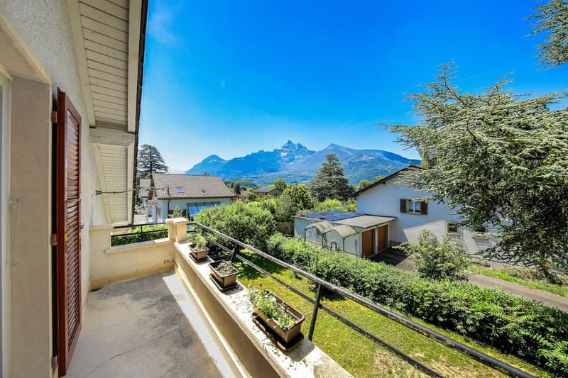 Magnificent individual house with a view of the Dents du Midi in Bex (12)