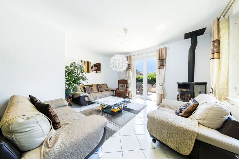 Magnificent individual house with a view of the Dents du Midi in Bex (4)