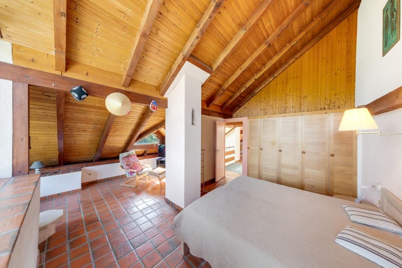 Semi-Detached Villa with Charming Garden in Jouxtens-Mézery (10)