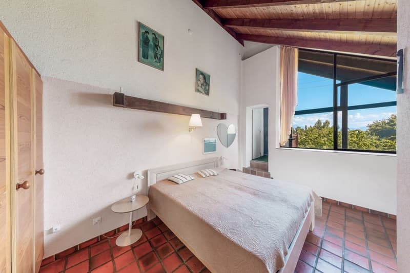 Semi-Detached Villa with Charming Garden in Jouxtens-Mézery (9)