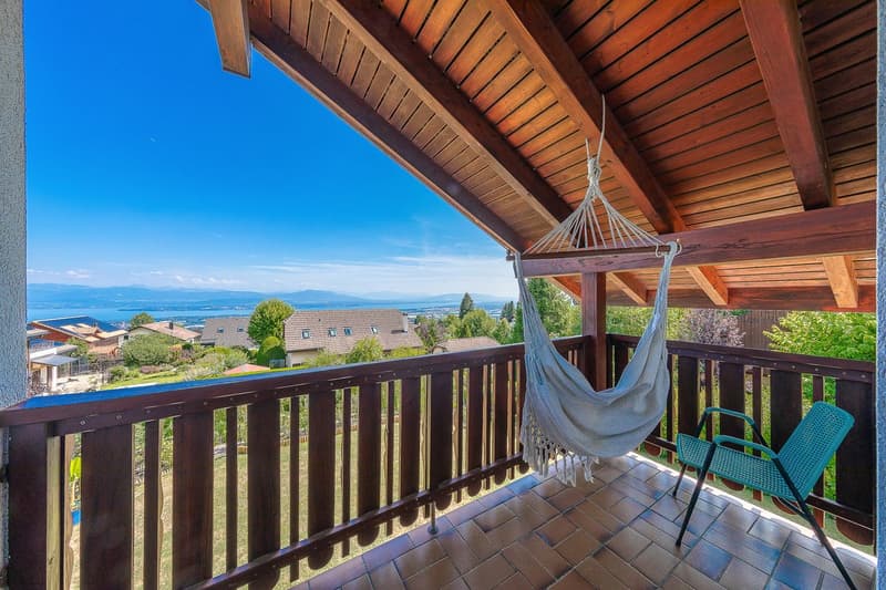 Beautiful House in Arzier-Le Muids with views of the lake! (9)