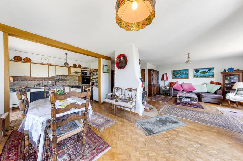 Beautiful House in Arzier-Le Muids with views of the lake! (7)