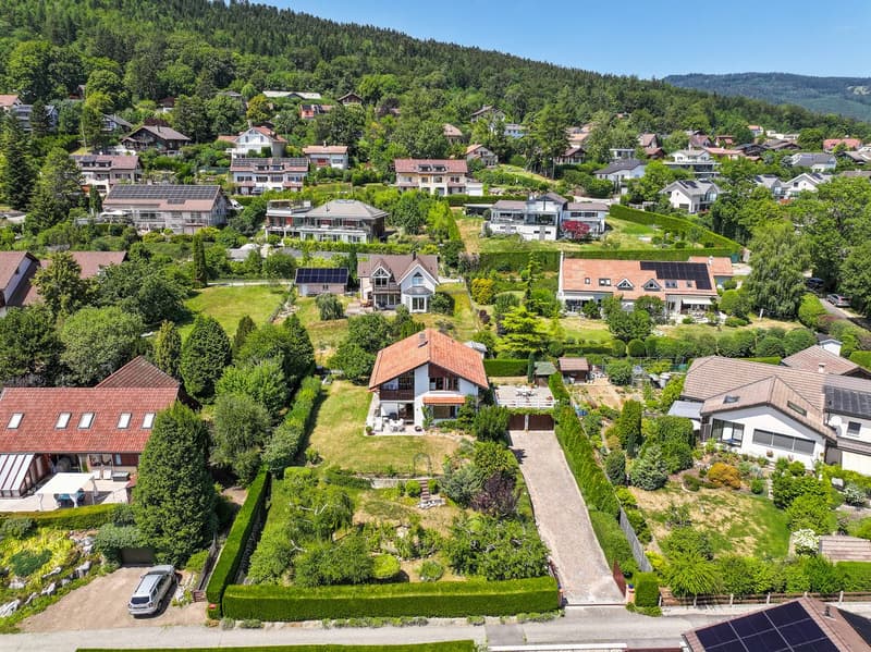 Beautiful House in Arzier-Le Muids with views of the lake! (13)