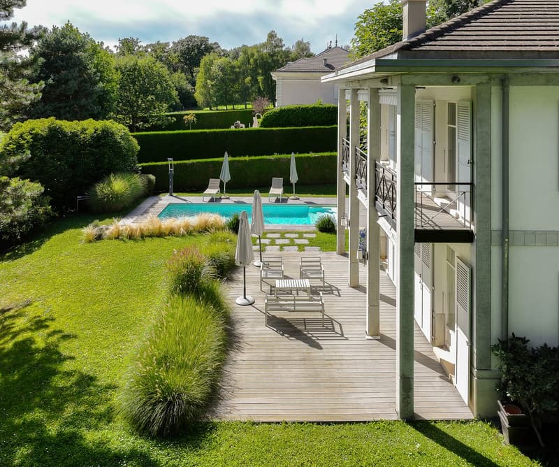 Propriété de prestige entourée de verdure à Lausanne (5)