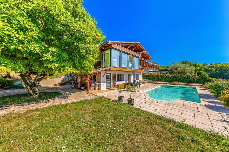 Très belle villa avec vue panoramique sur le lac & le Mt-Blanc! (1)