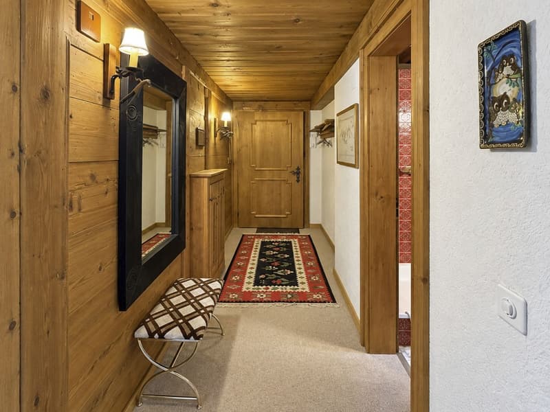 Charming appartment in the center of Gstaad - Valley & Palace views (8)