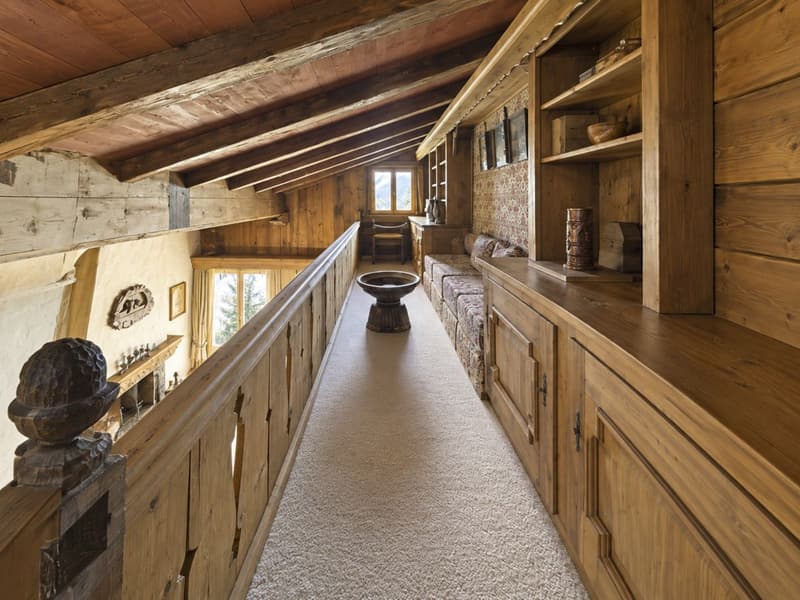 Charming appartment in the center of Gstaad - Valley & Palace views (11)